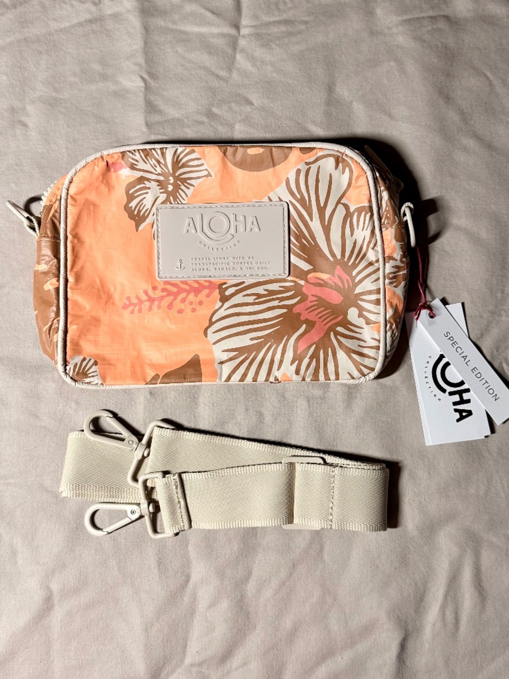 NWT ALOHA Collection x Samudra Pape'ete Le Tour SPECIAL EDITION